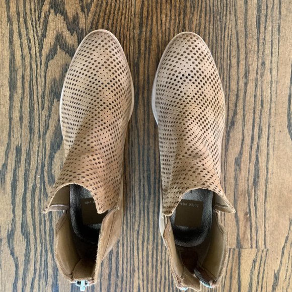 Dolce Vita Tommi Booties - Picture 2 of 5